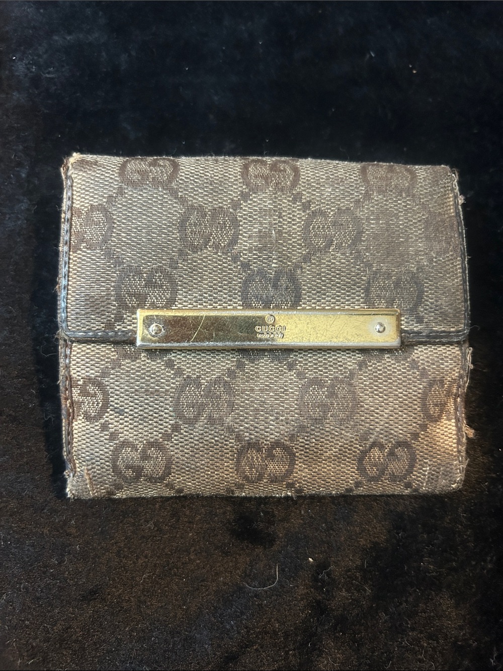 Gucci Brown GG Canvas Bifold Wallet with Gold-Tone Plaque